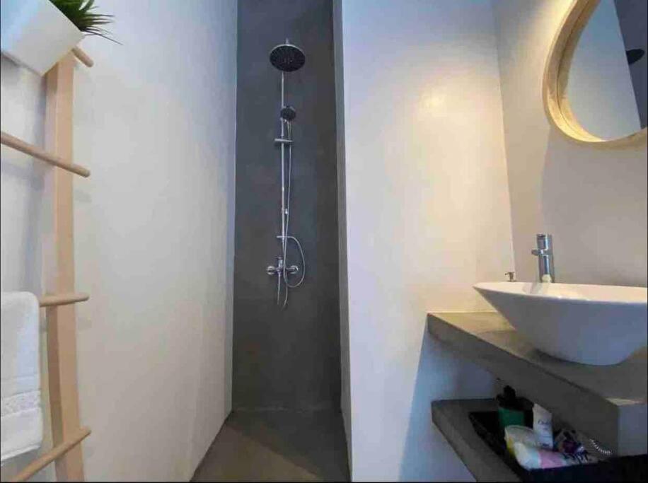 Vasilis Luxury *